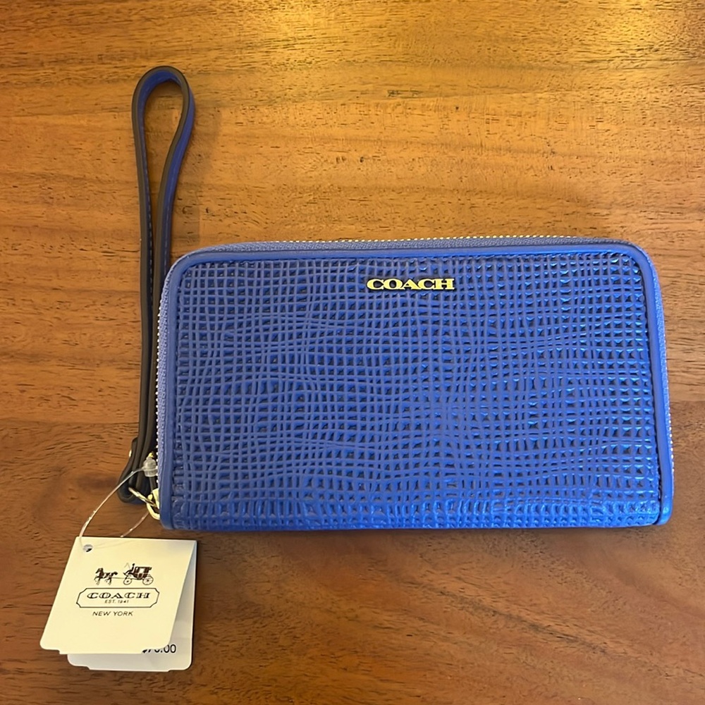 Coach NWT Textured Porcelain Blue Wristlet